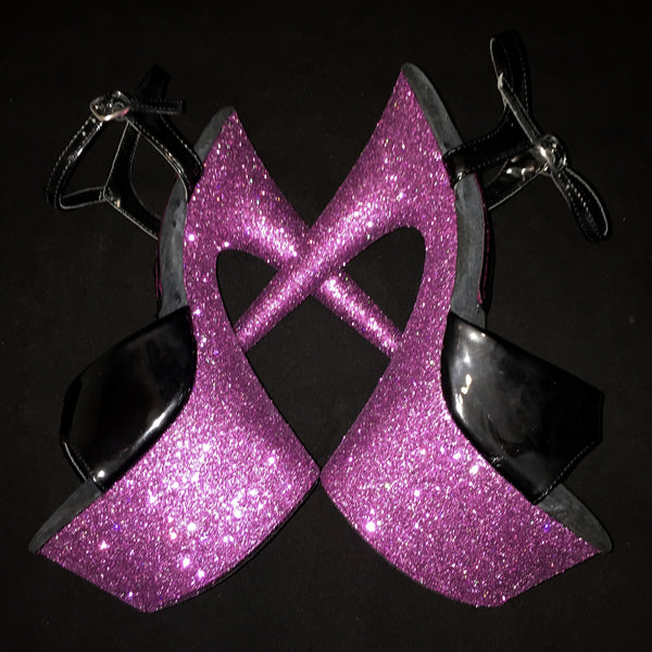 7" Lavender with Black Straps