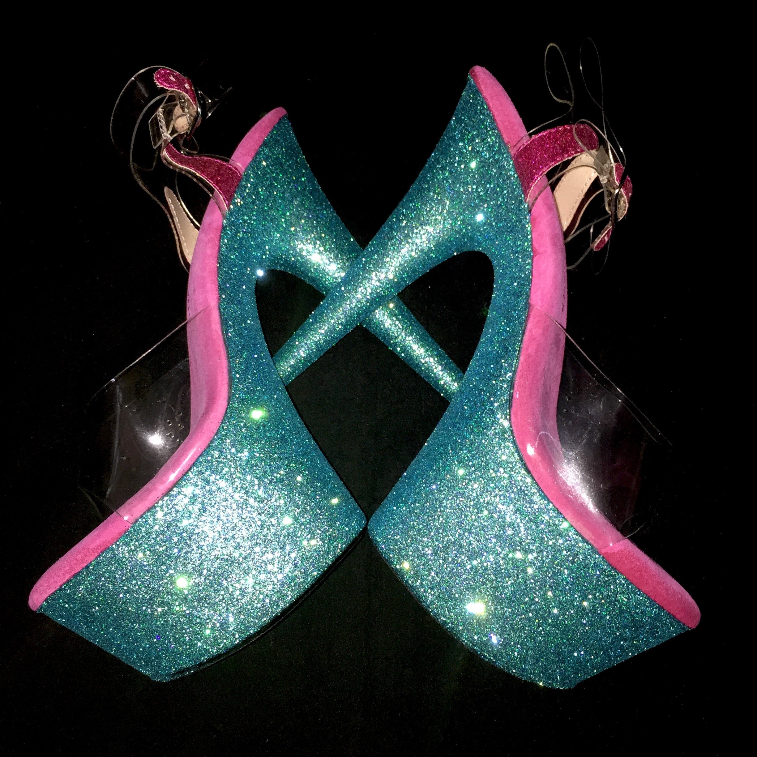 7" Tiffany Blue with Fuchsia Footbed