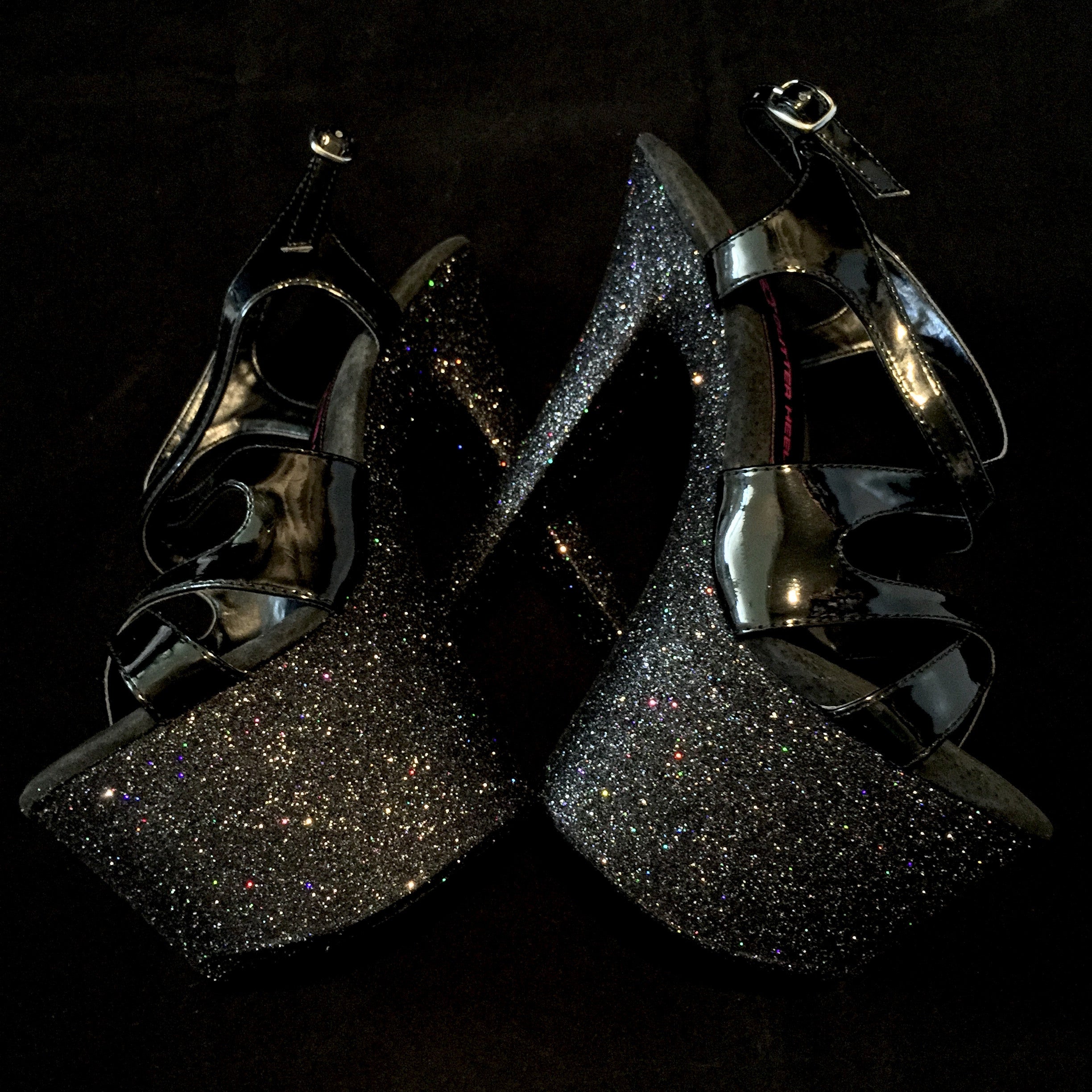 7" Black Nadia with Black Straps